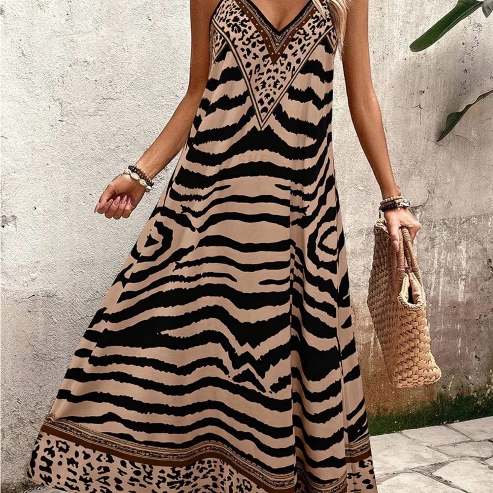 Animal Print Maxi Dress - Picture 5 of 5
